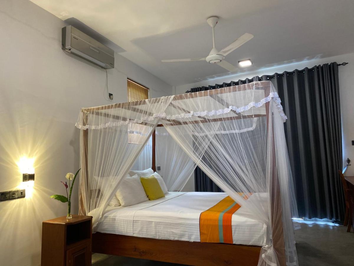 Hanthana House Bed & Breakfast