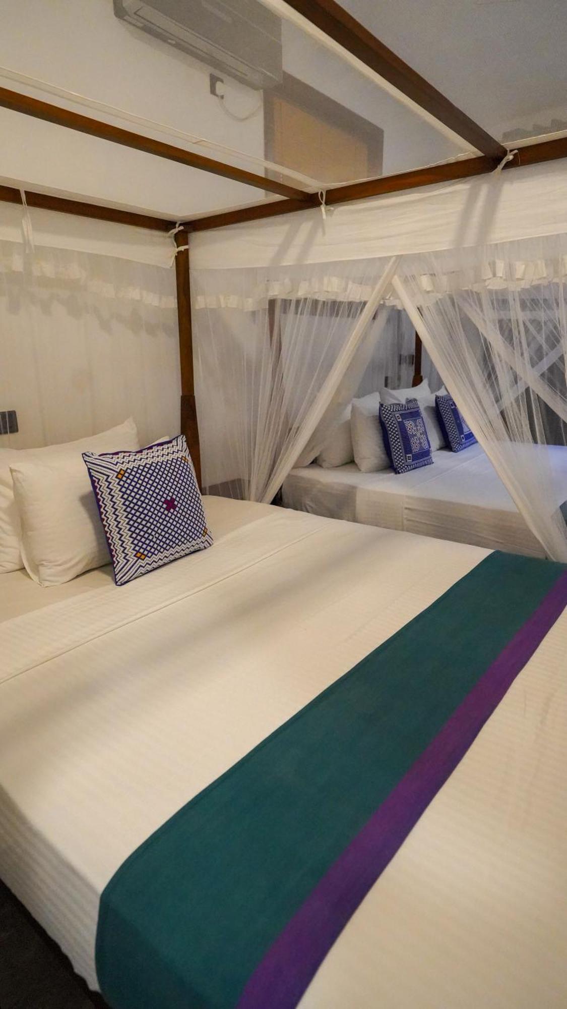 Hanthana House Bed & Breakfast
