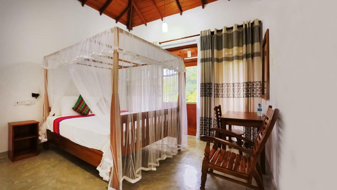 Hanthana House Bed & Breakfast 3*